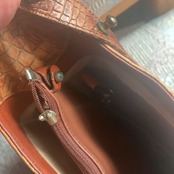 Brahmin Leather Shoulder Bag - Picture 9 of 11